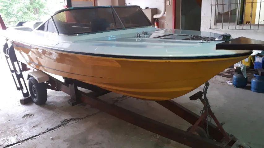 Barco em ótimas condições