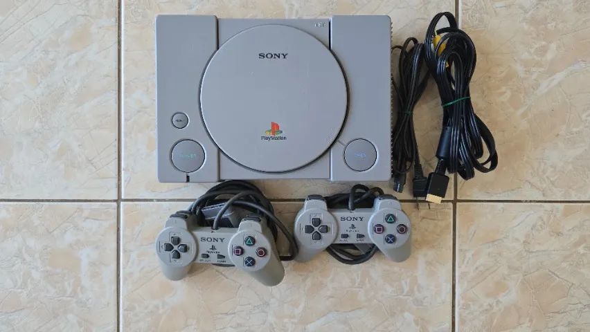 Playstation 1 - Fat (Bloqueado)