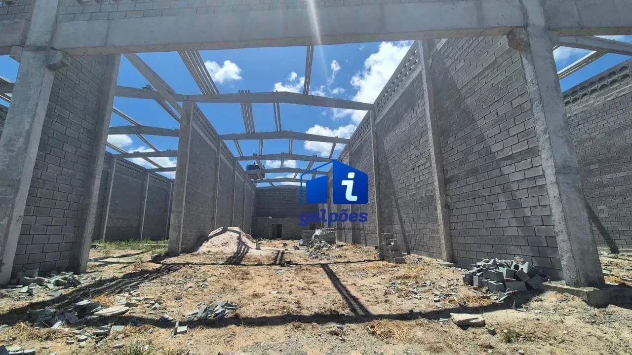 Galpão tipo loja em construção com 1.200 m² às margens da BR 101 em Abreu e Lima - PE