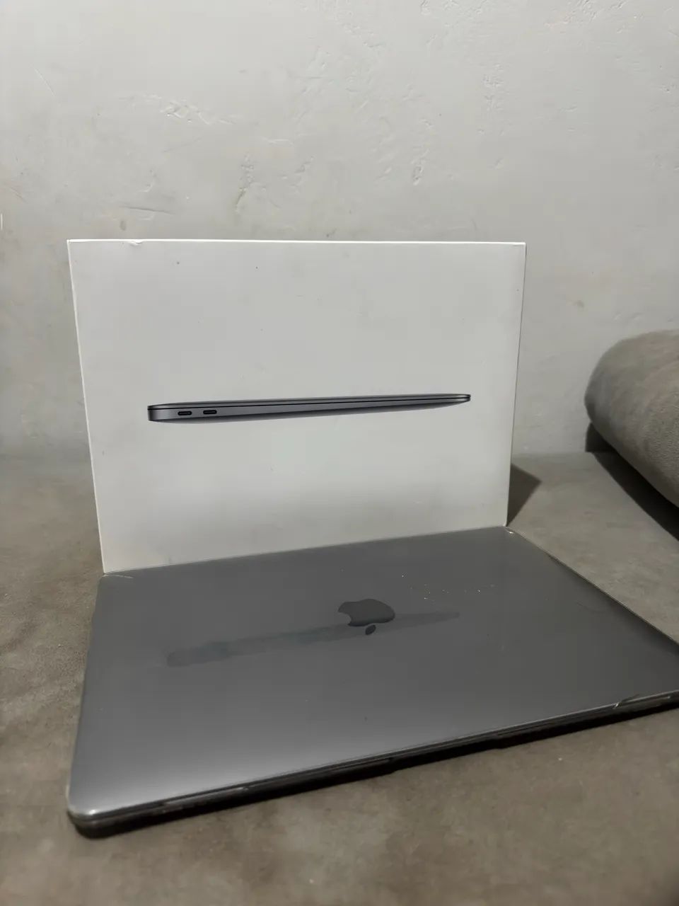 MACBOOK AIR M1