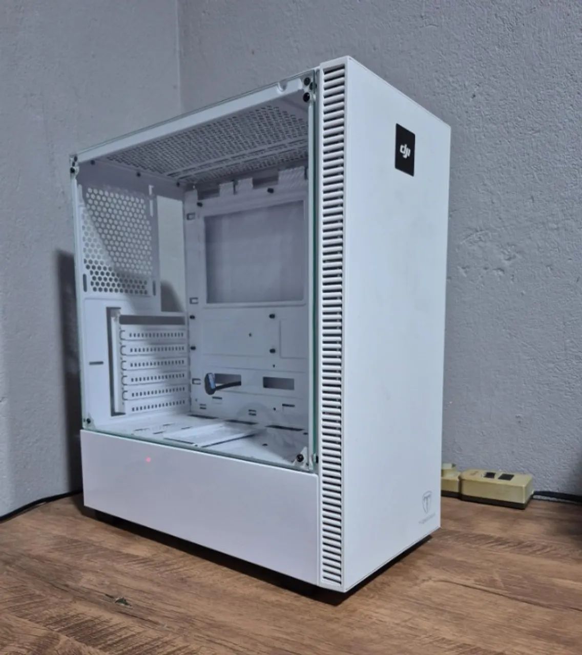 GABINETE PRA PC USADO  EM BOAS CONDICOES