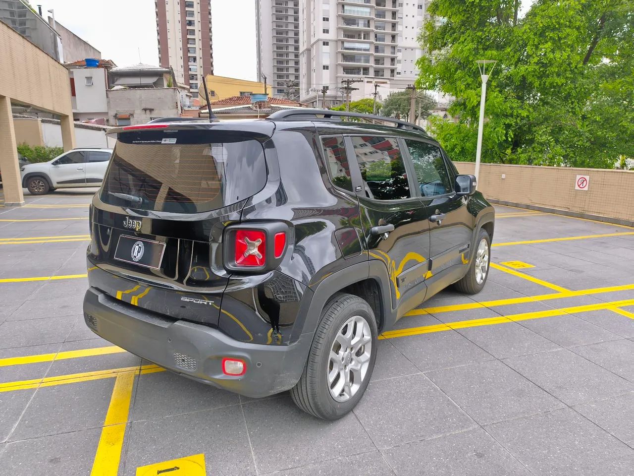 Jeep Renegade Sport 1.8 4x2 Flex 16V Aut., foto 11 de 11