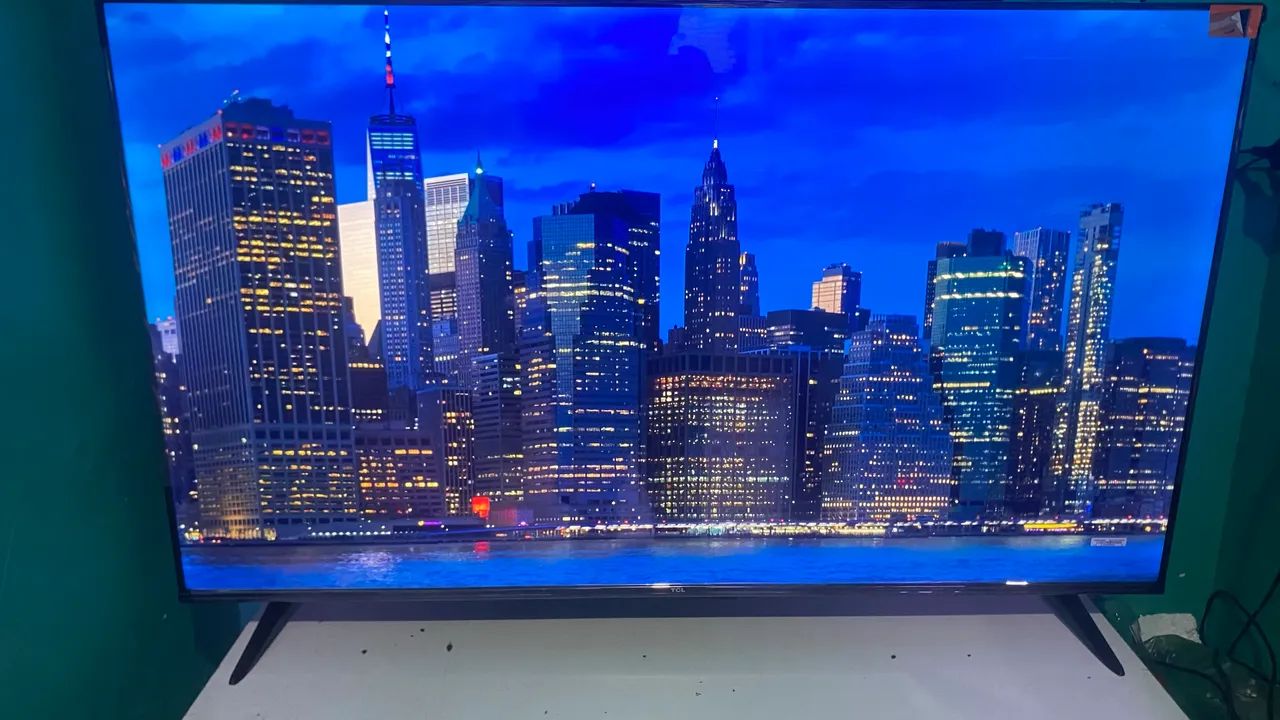 TV SMART SEMP 50 POLEGADAS 4K BORDA INFINITA ROKU TV  - Foto 3