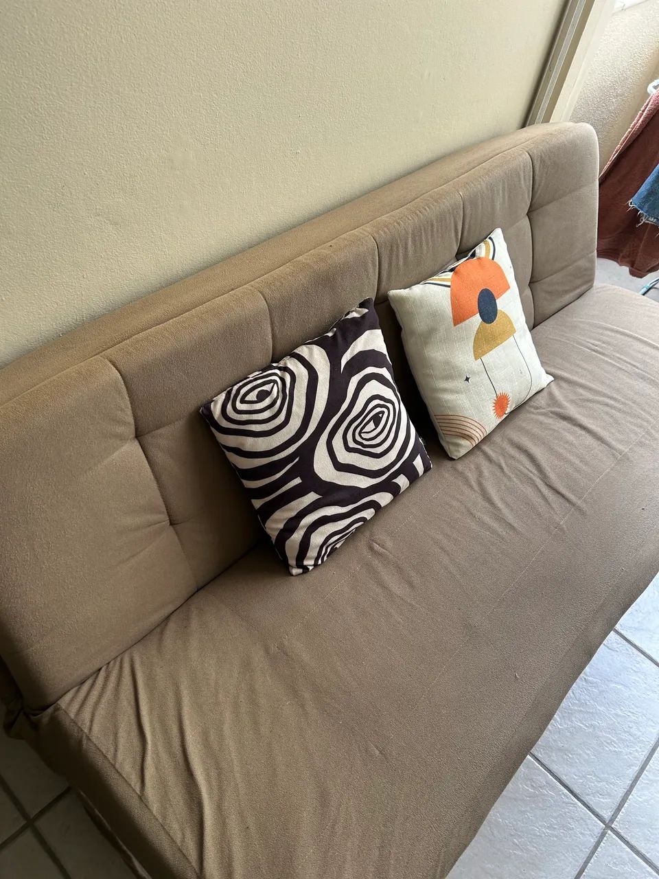 Sofá Cama e Almofadas de BrInde65204303106945124