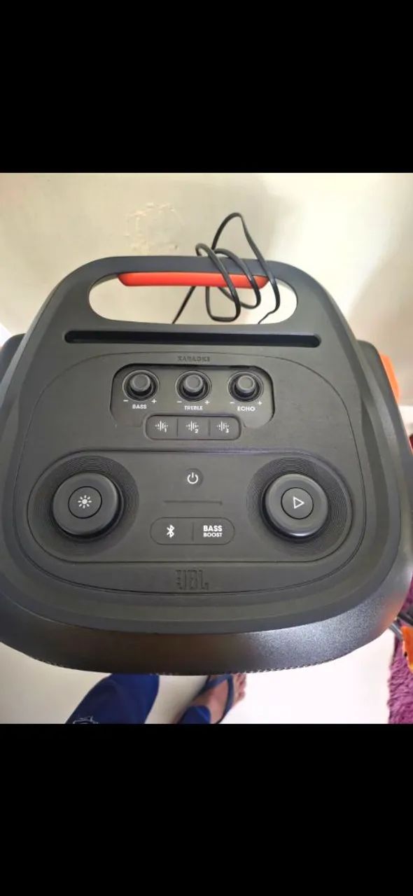 JBL partybox 710