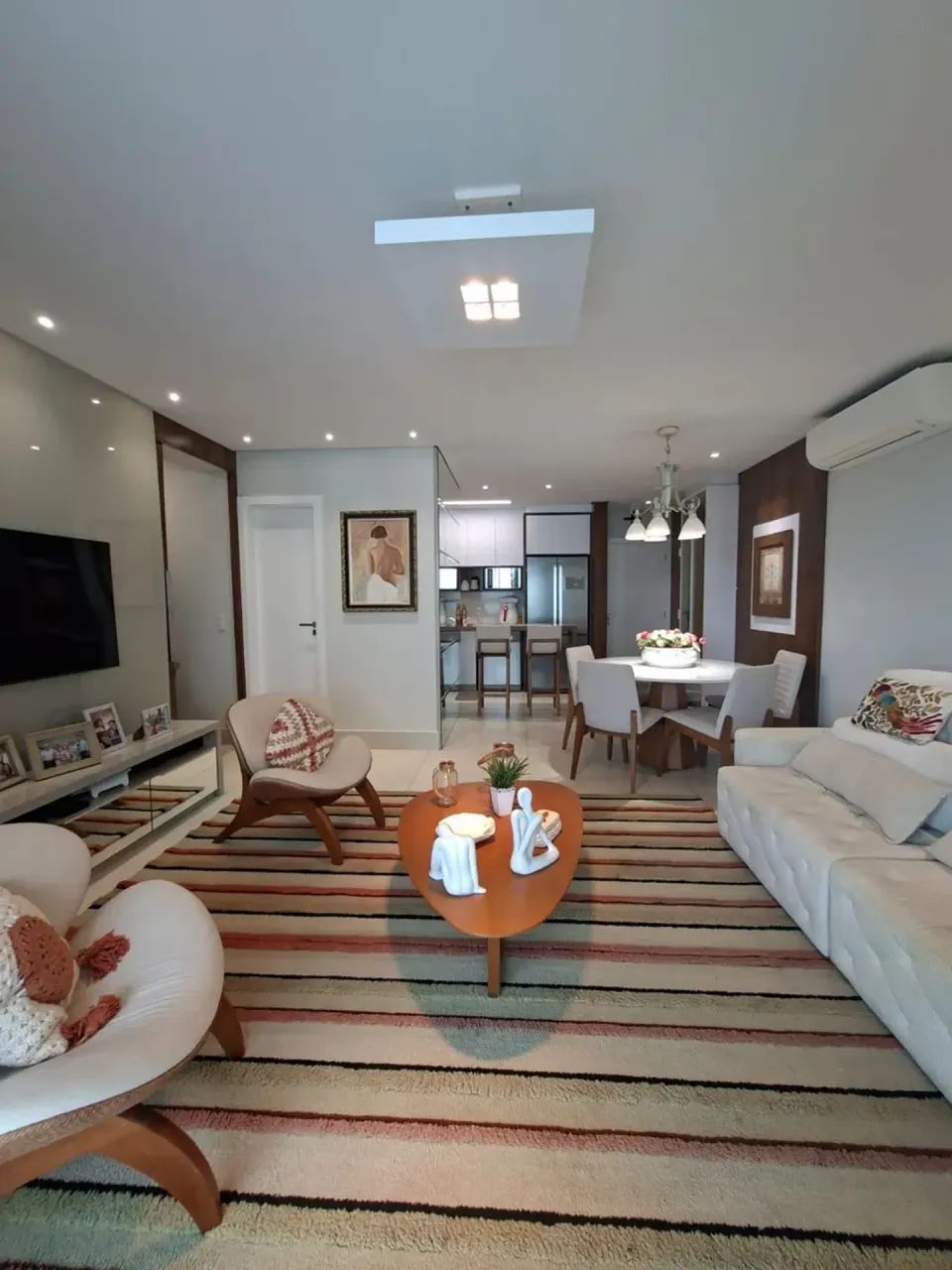 Ville Romane, 2 Dormitórios - Jurerê, Florianopolis