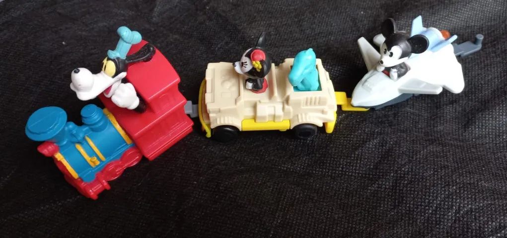 Lote Disney McDonalds Brinquedo - Foto 2