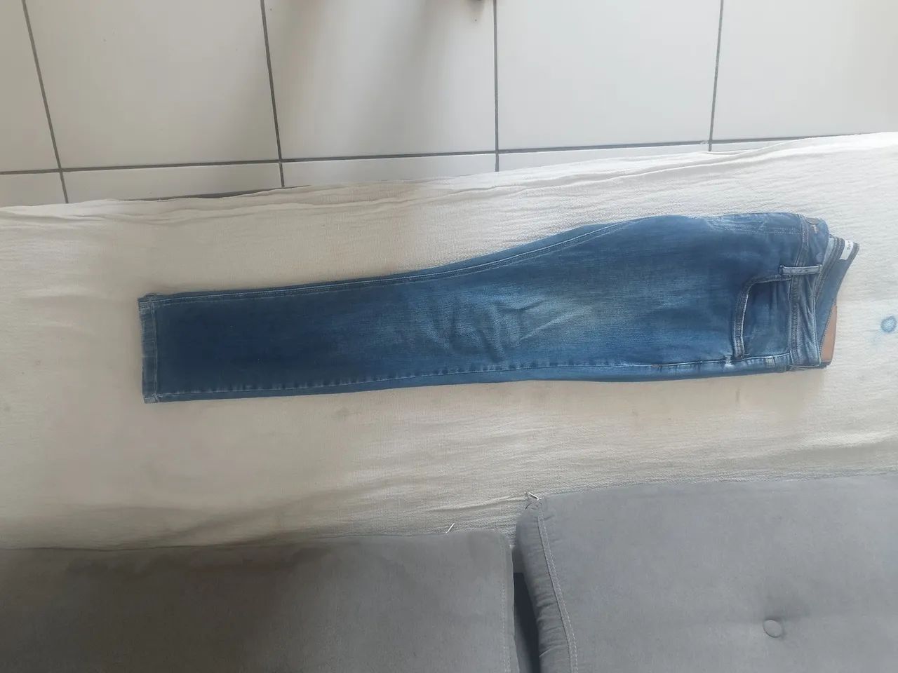 Vendo essas 5 lindas calças jeans de marca original.