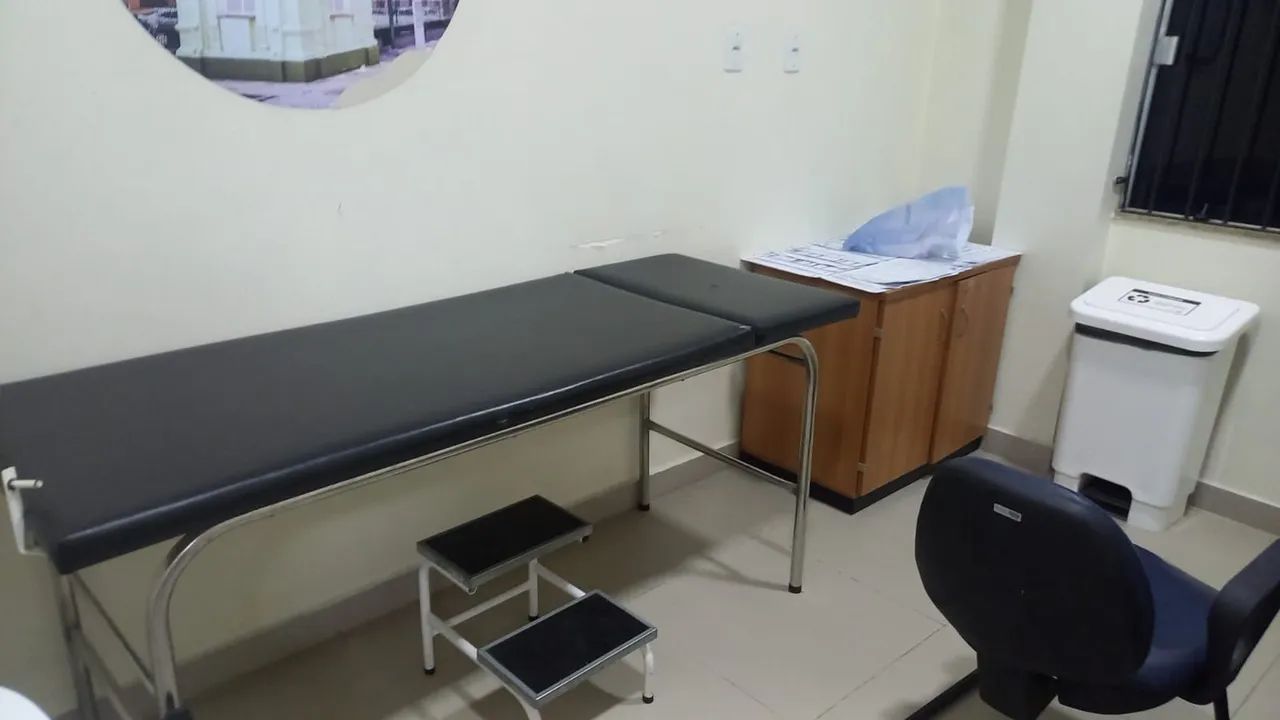 Sala Consultório médico CLÍNICA POPULAR 