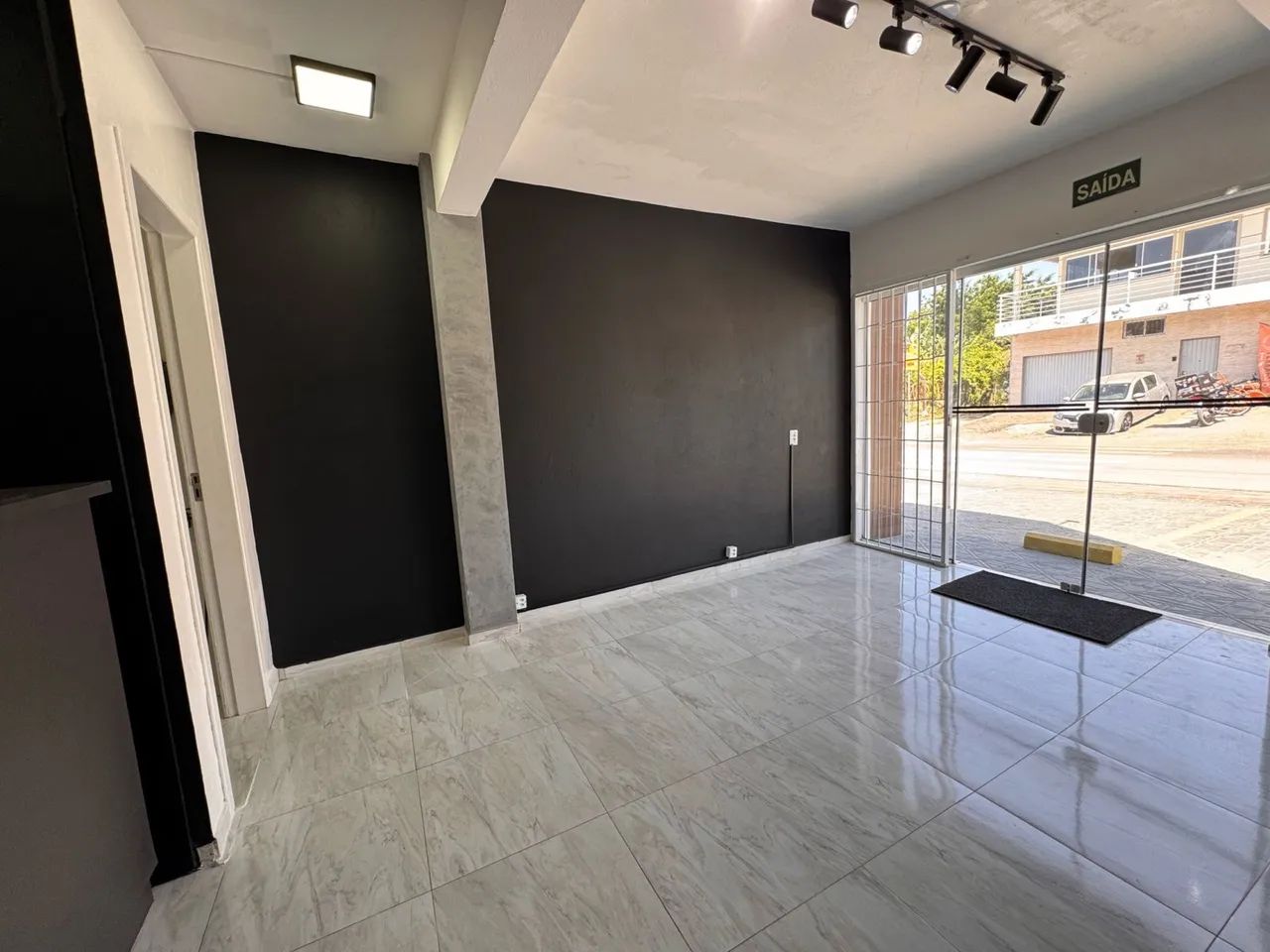 Mais Visibilidade, Mais Clientes: Sala Comercial em Ponto Estratégico - Foto 4