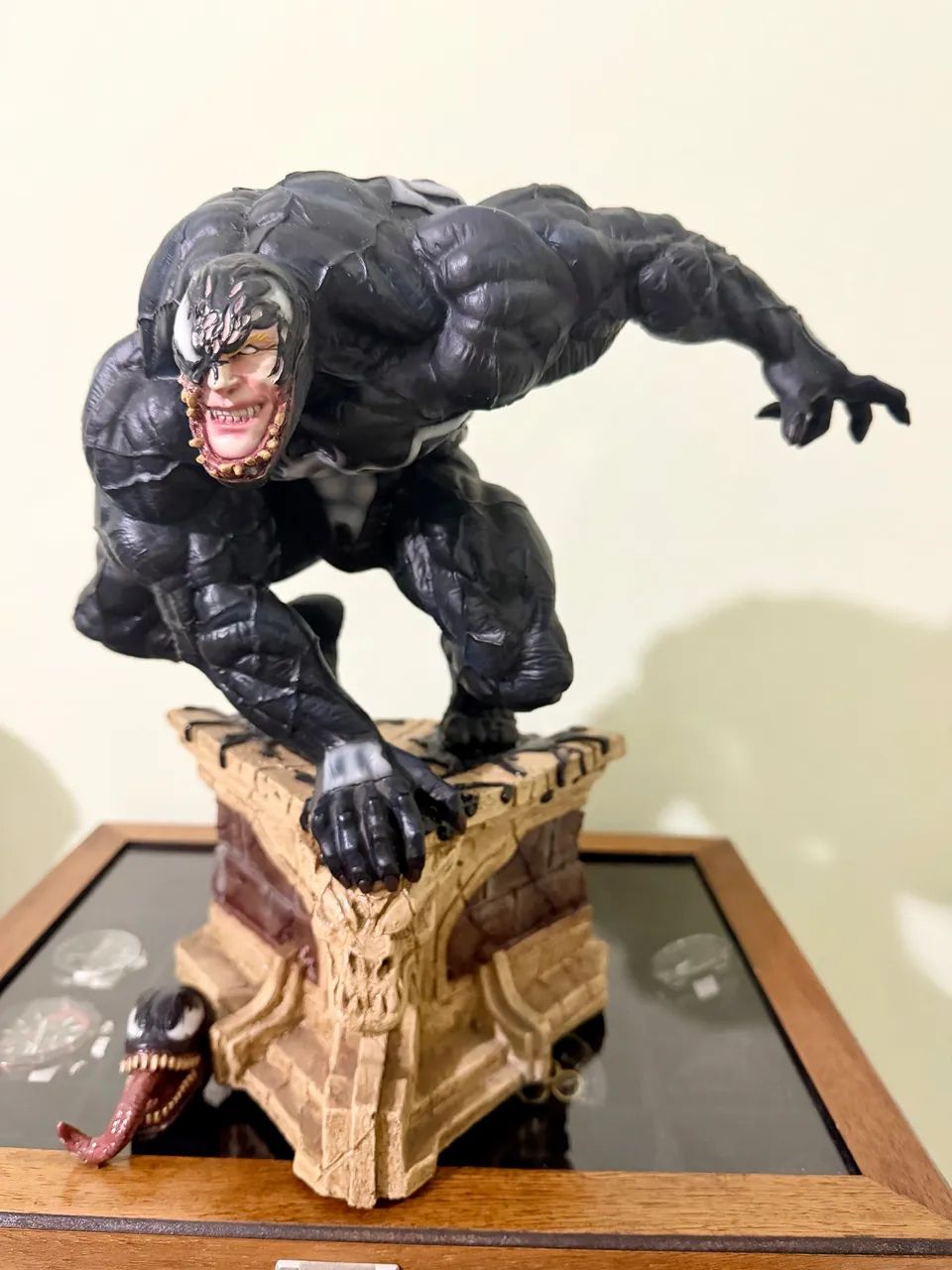 VENOM 32cm altura Action Figure