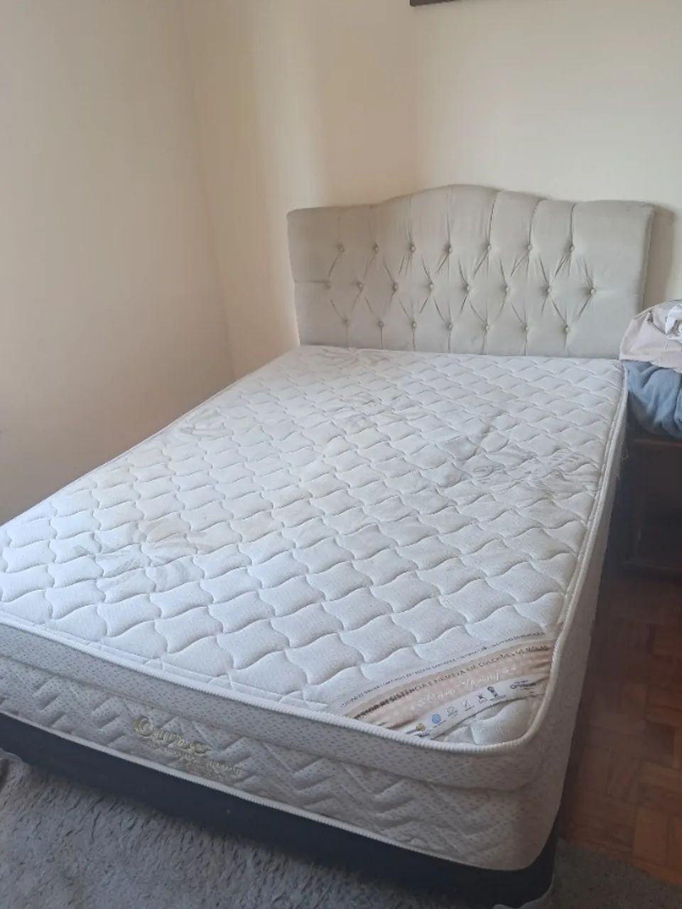 Cama de casal Ortobom