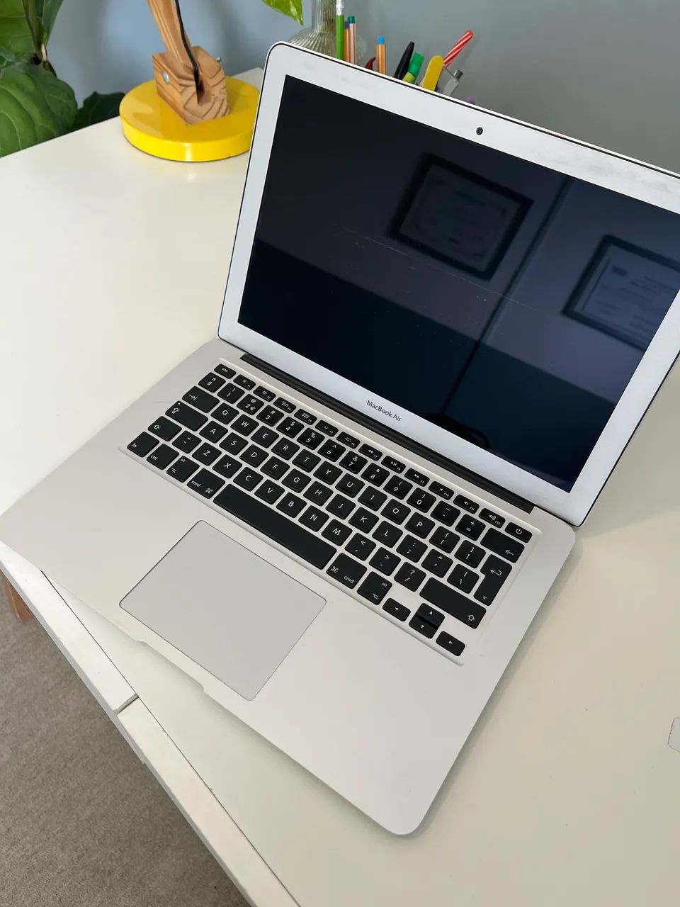 Apple Macbook Air A1466 I5 4gb 128gb 13.3 Boas Condições Prateado