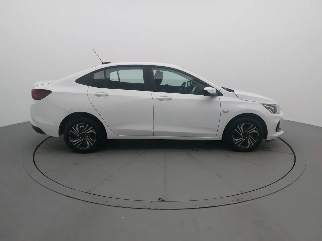Chevrolet Onix Plus LT 1.0 12V Flex Mec. 4P, foto 6 de 18