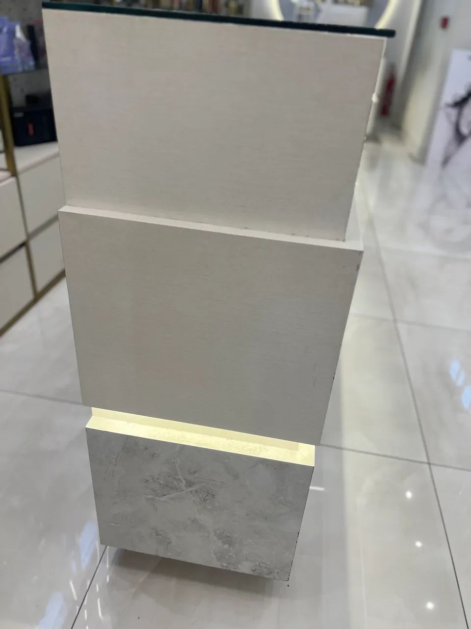 Balcão em MDF com Led  - Foto 4