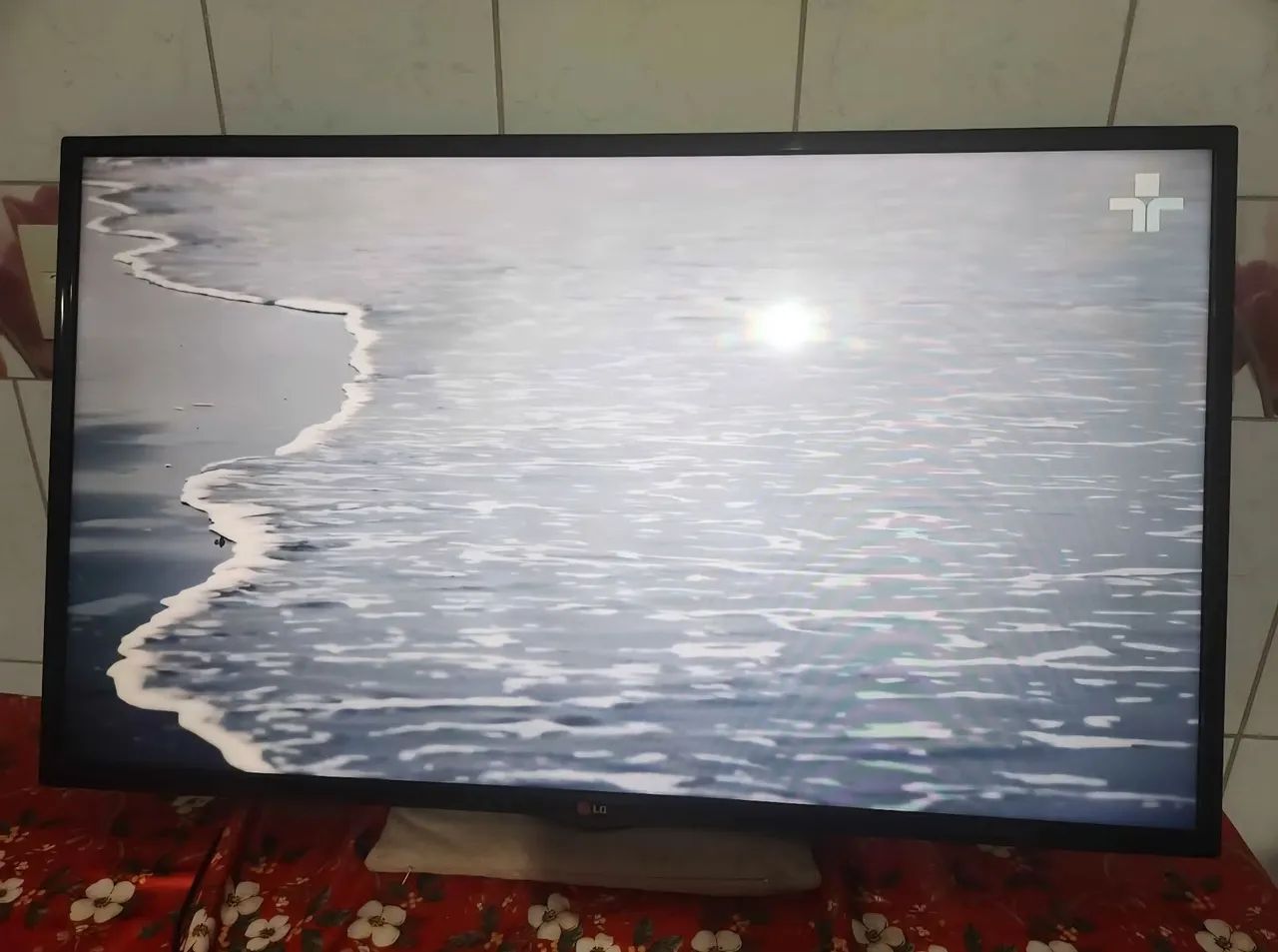 Tv LG 47 polegadas (NÃO E SMART) - Foto 2