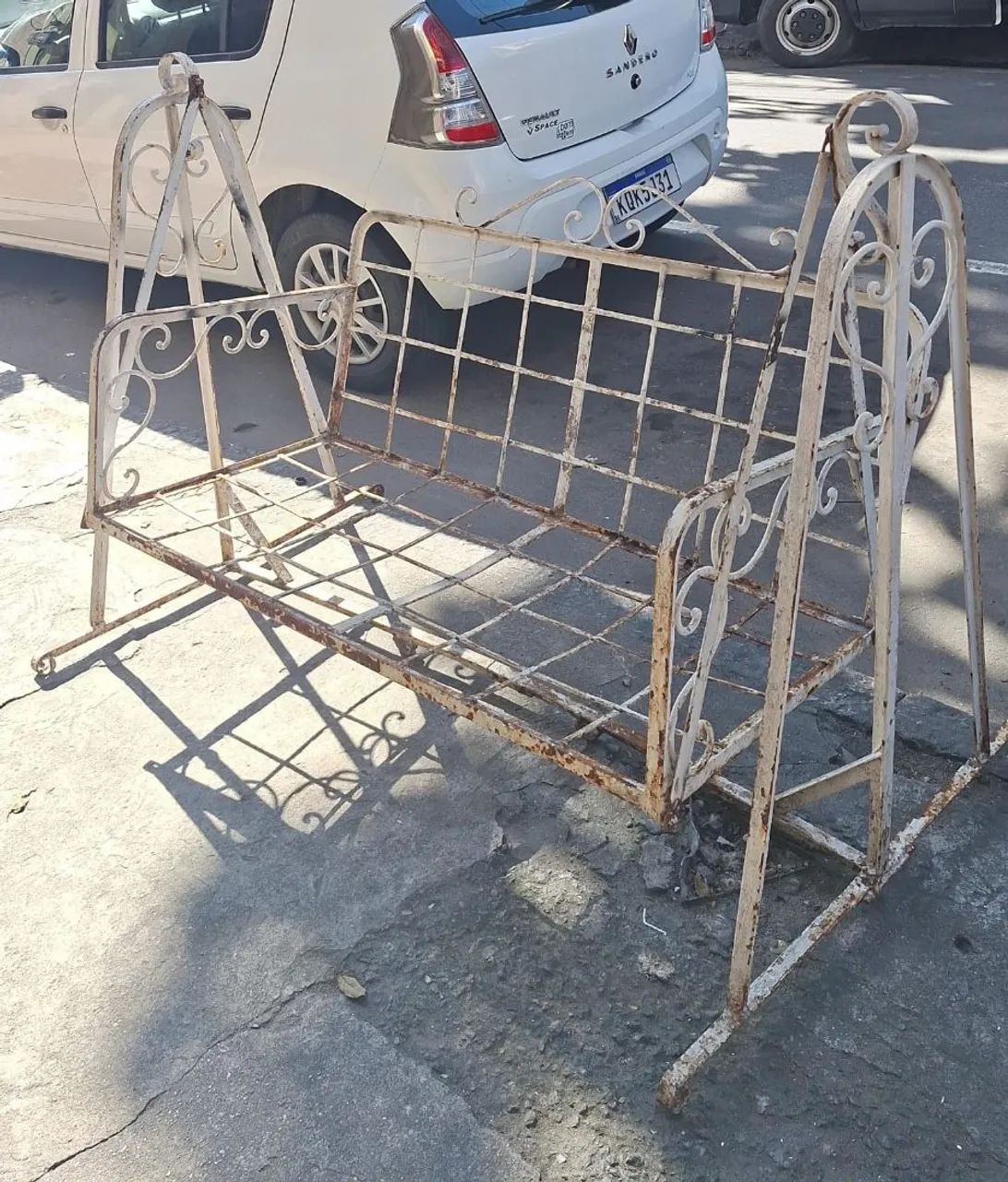 Balanço Antigo de ferro. 