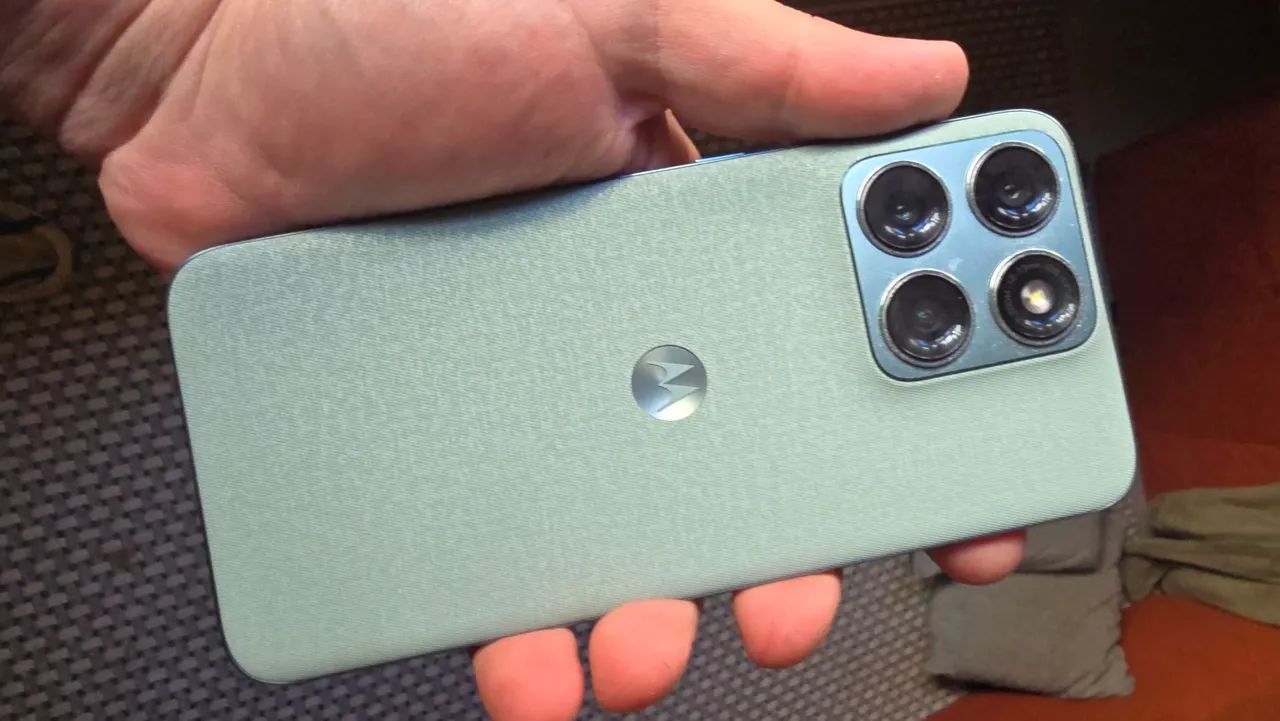 Motorola Edge 70 fusion plus - Foto 2
