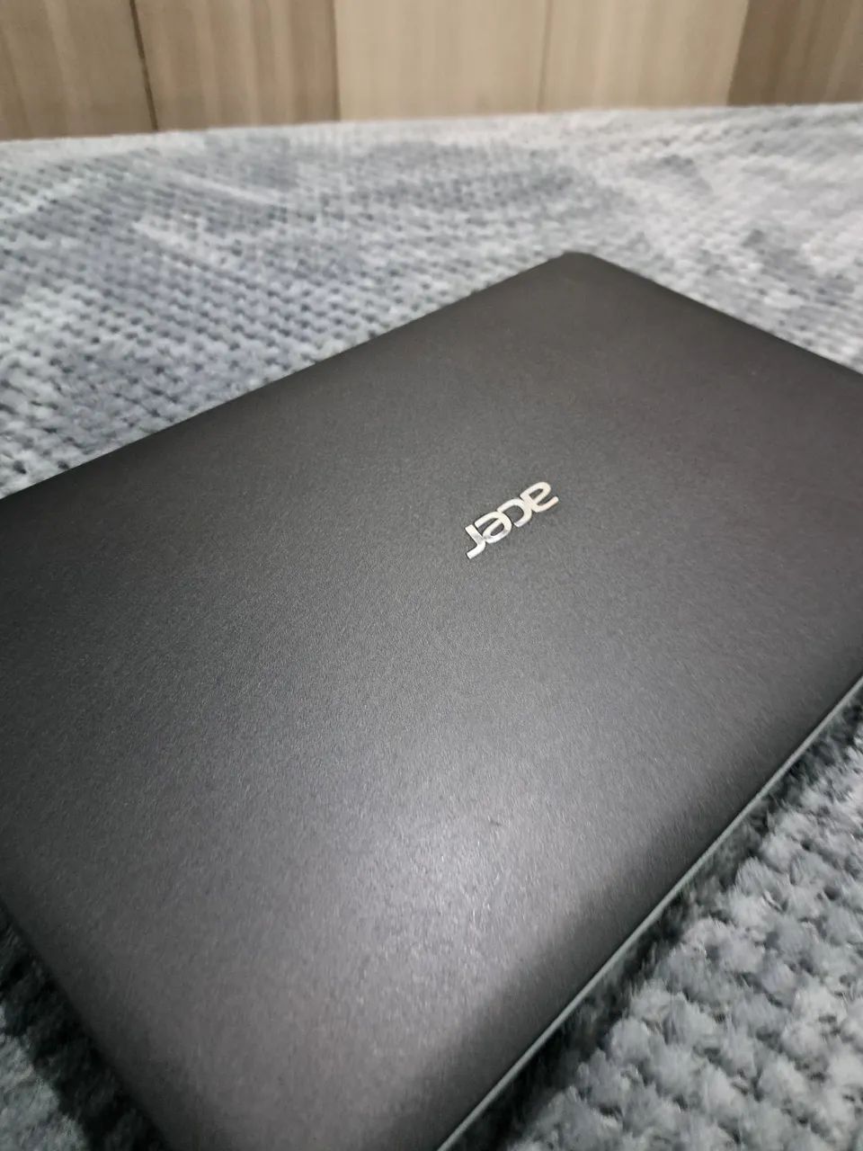 Notebook acer Intel core i5  8 gigas de memória  256 de ssd 