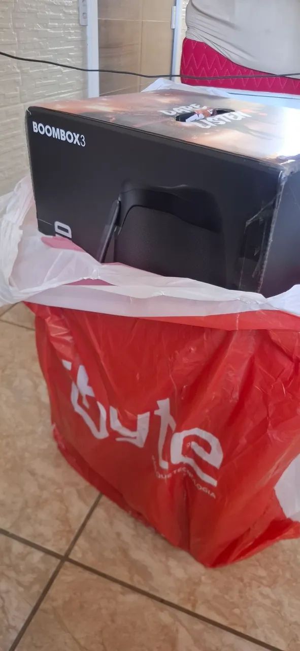 JBL Boombox 3 lacrada + Case lacrada - Foto 3