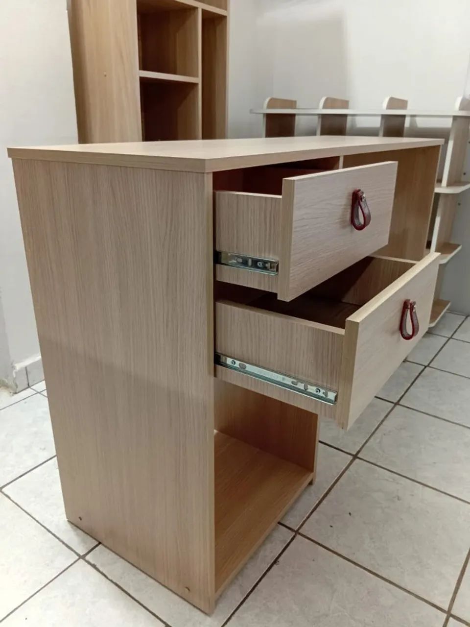 Mesa e Cadeira para escritorio  - Foto 3