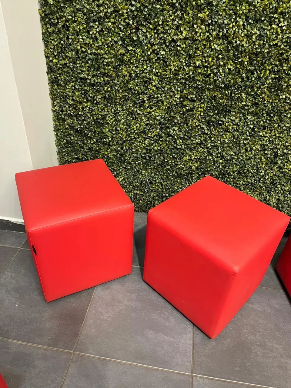 Puff corino vermelho 
