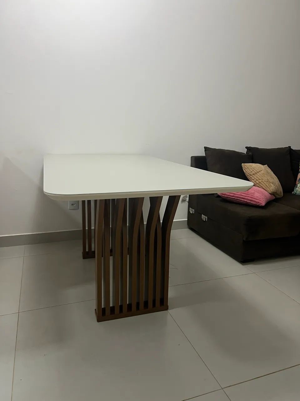 Vendo Mesa seminova em vidro e madeira 1,70x0,90 - Foto 2