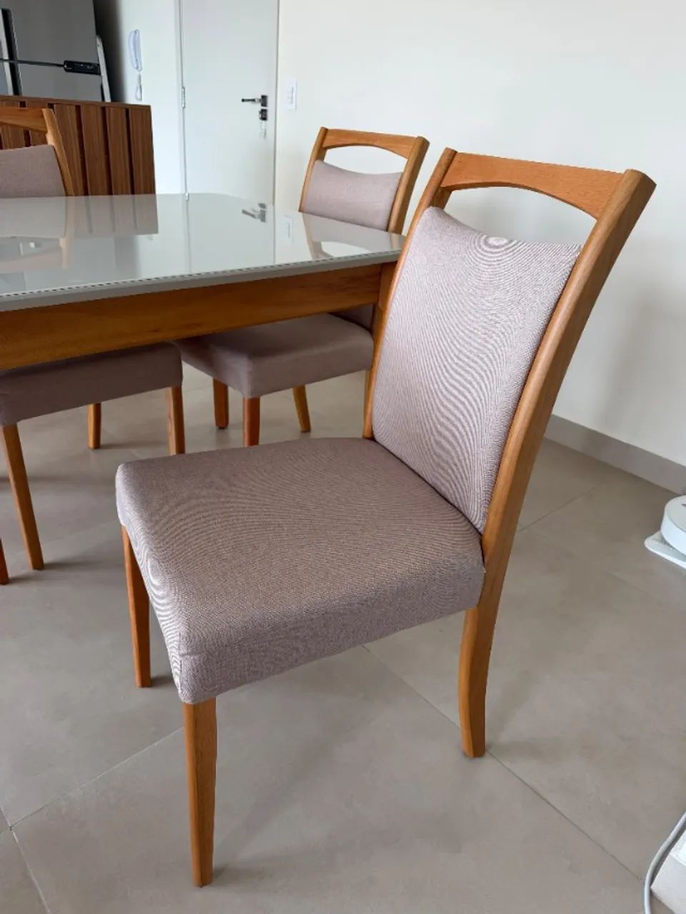 Mesa com 6 cadeiras - Foto 5