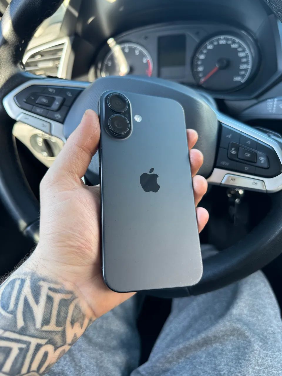 iPhone 16 128gb | Tela quebrada 