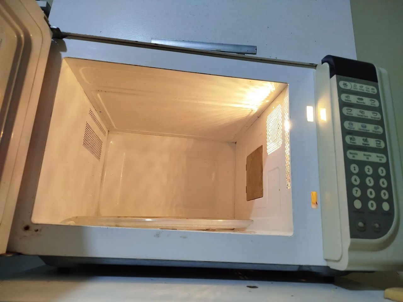 Micro-ondas Electrolux ( preço negociável/motivo mudança) - Foto 3