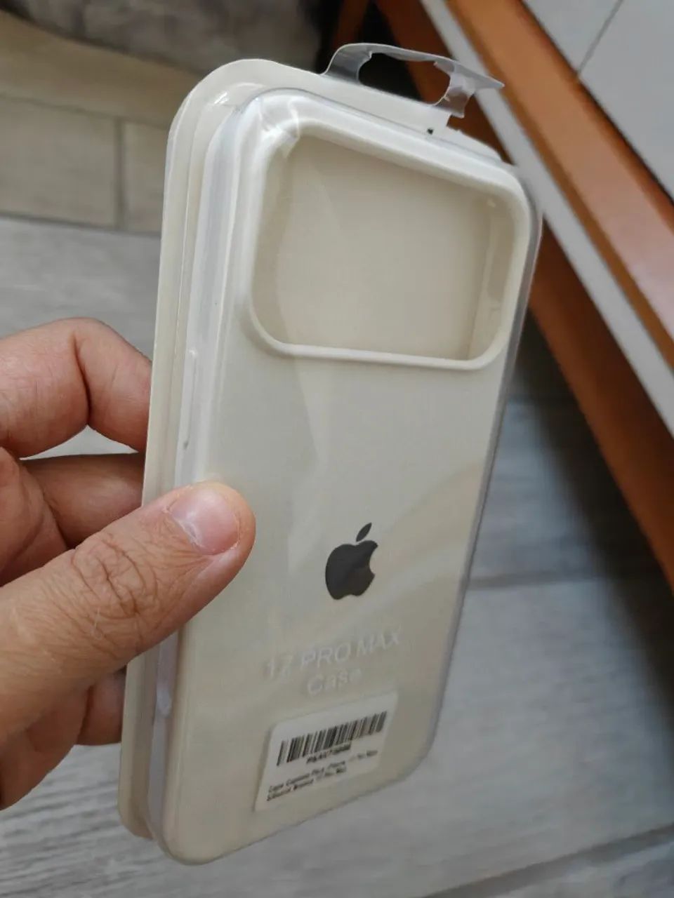 Capa Apple Iphone 17 Pro Max Silicone Branca - Foto 3