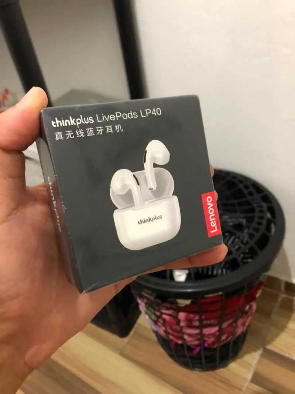 Fone de ouvido Bluetooth Lenovo Novo