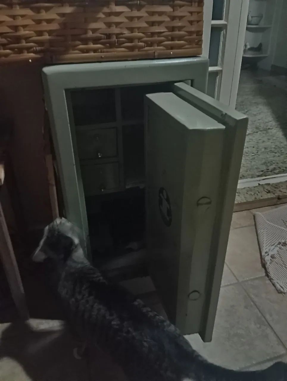Vendo cofre antigo. - Foto 2