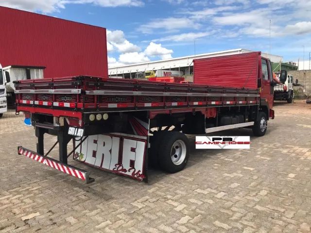 FORD CARGO 816 2018/2019 COMPLETO COM AR CONDICIONADO E POUCO RODADO. - Foto 6