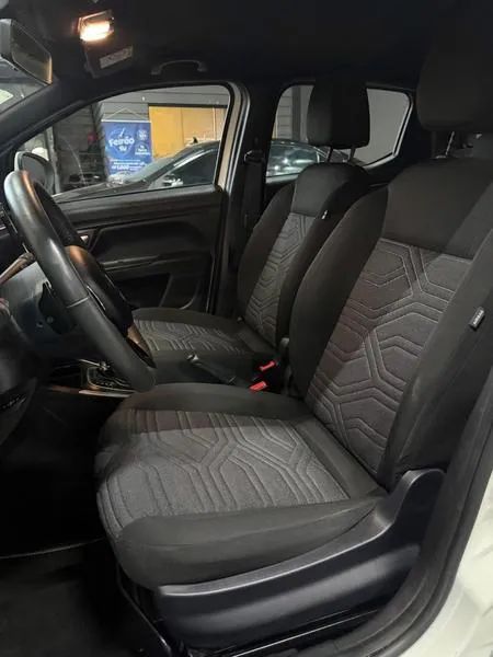 Fiat Strada Volcano 1.3 Flex 8V CD Aut. 2023 - Foto 5