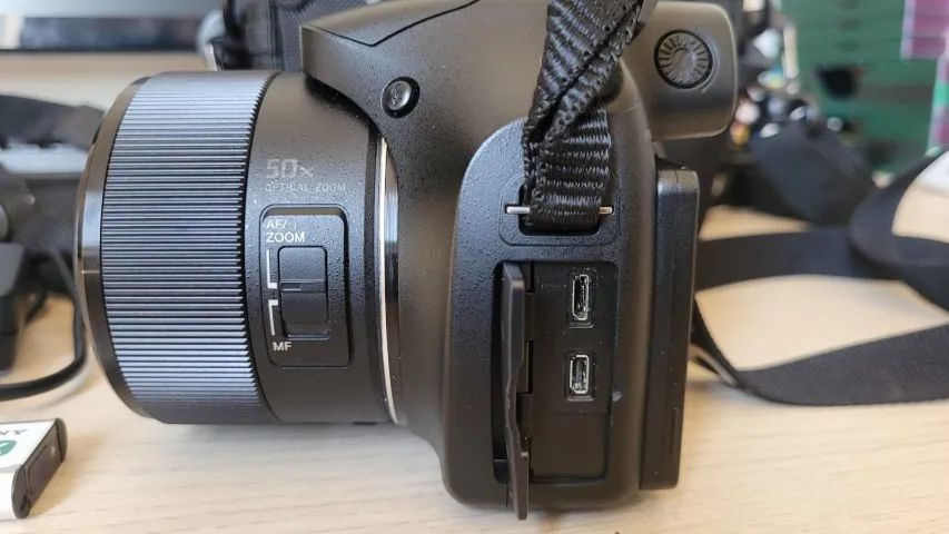 Câmera Digital Sony DSC-HX300 (Estado de Nova) + Case - Foto 5