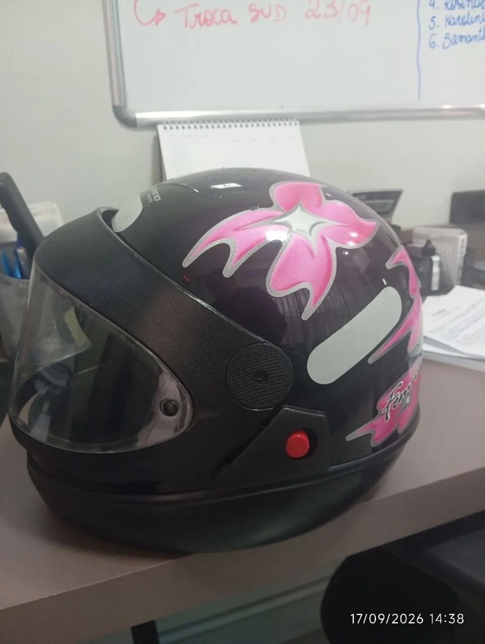 Capacete