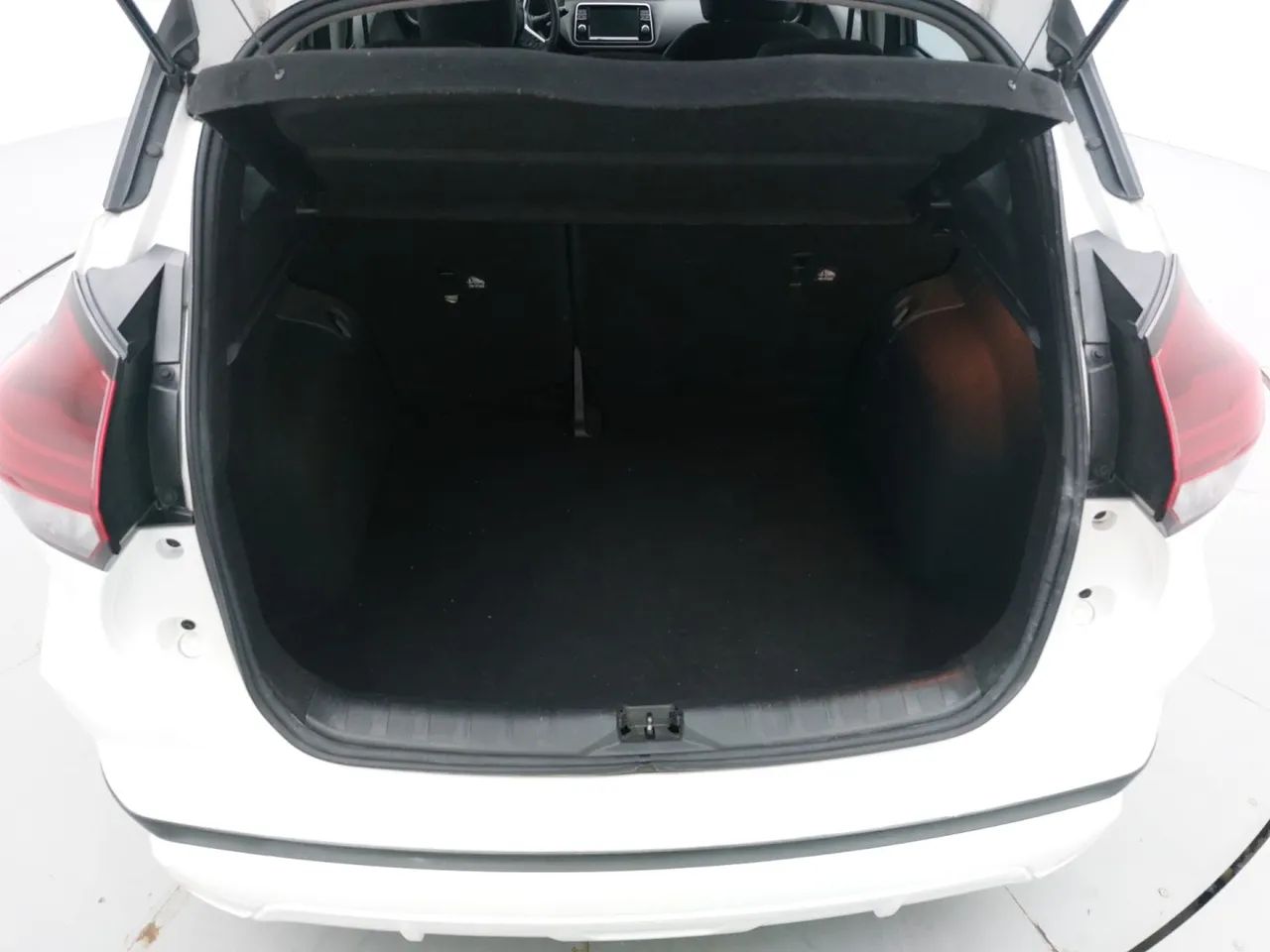 Nissan Kicks Sense 1.6 16V Flex Aut., foto 9 de 18