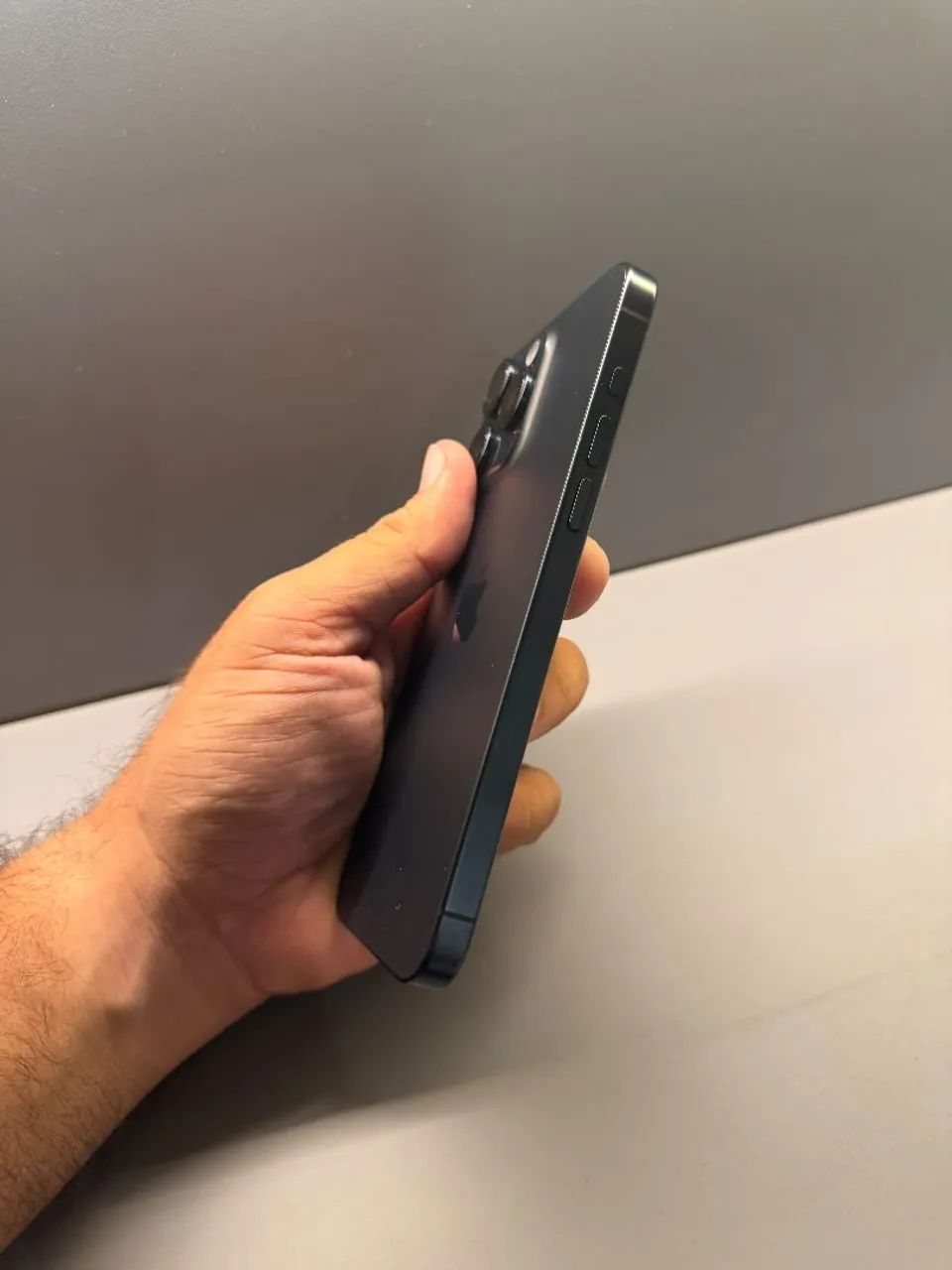 iPhone 15 Pro Max 1TB (1.024GB) Azul - impecável - Foto 3