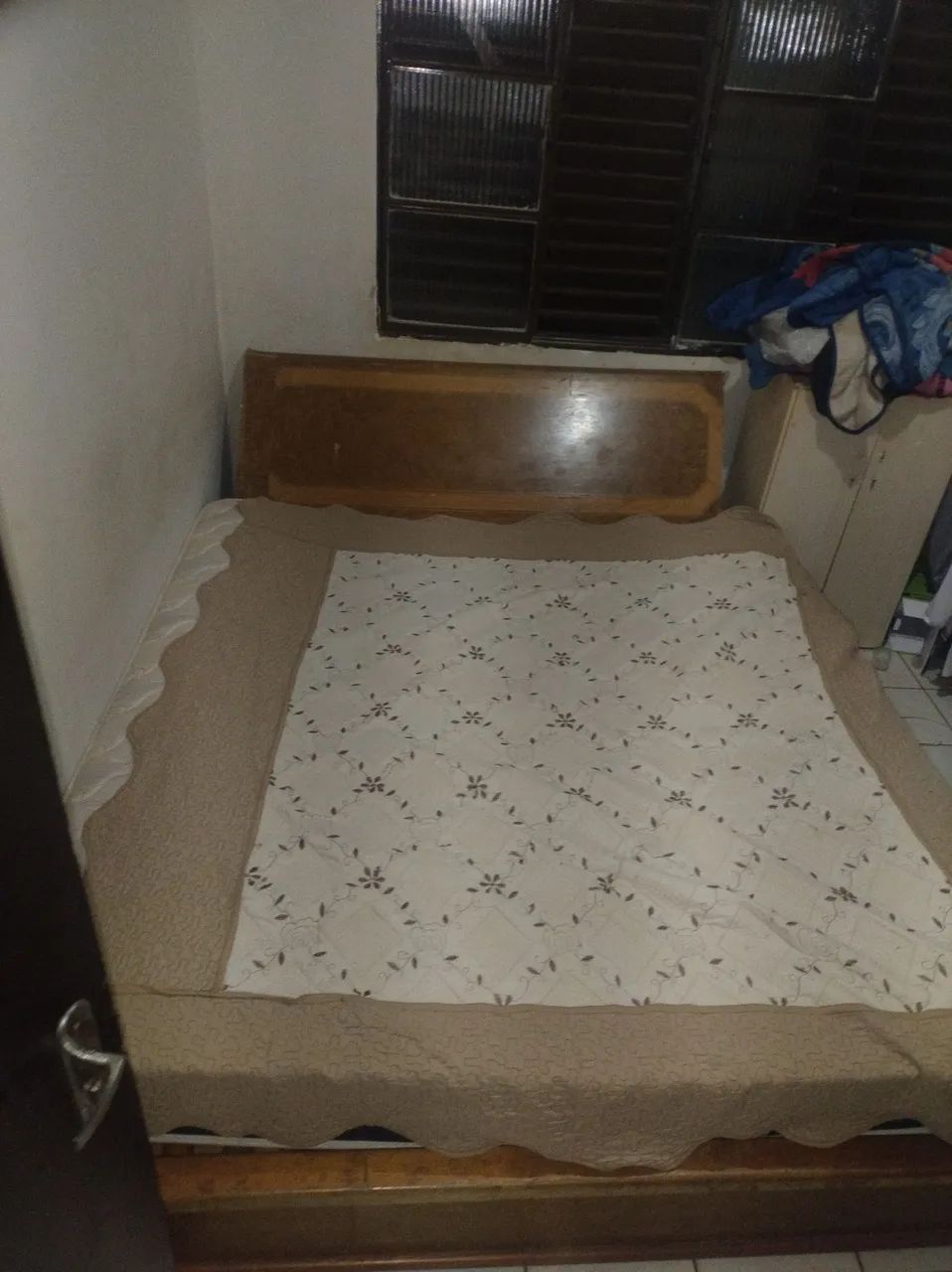 Cama king bom estado geral