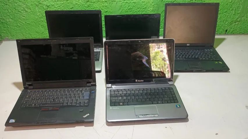 Lote de notebook e teclados de PC (Ref 13)