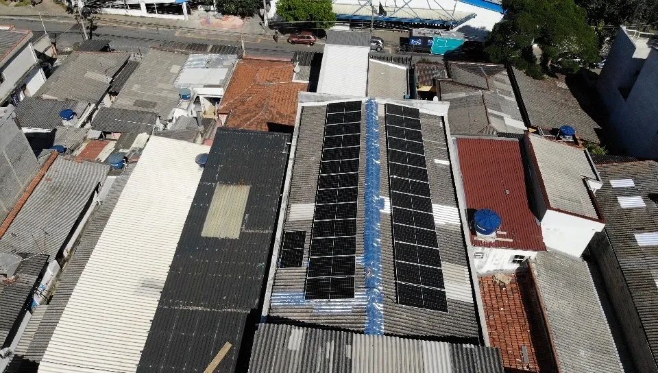 Vaga Ajudante Serviços Gerais - Foto 4