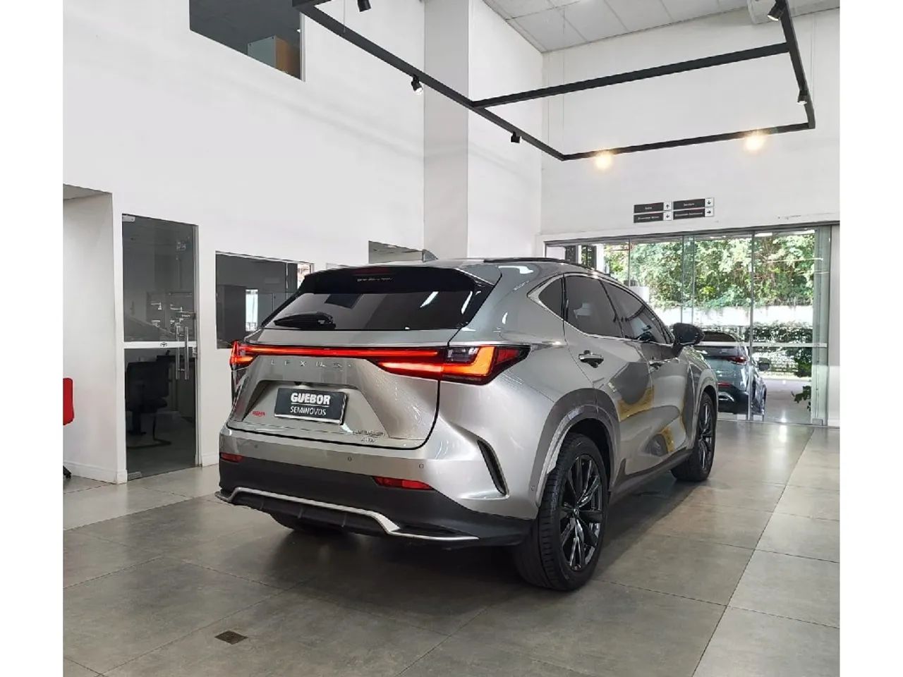 Lexus NX-350h F-sport 2.5 16V Aut. (hybrid), foto 6 de 17