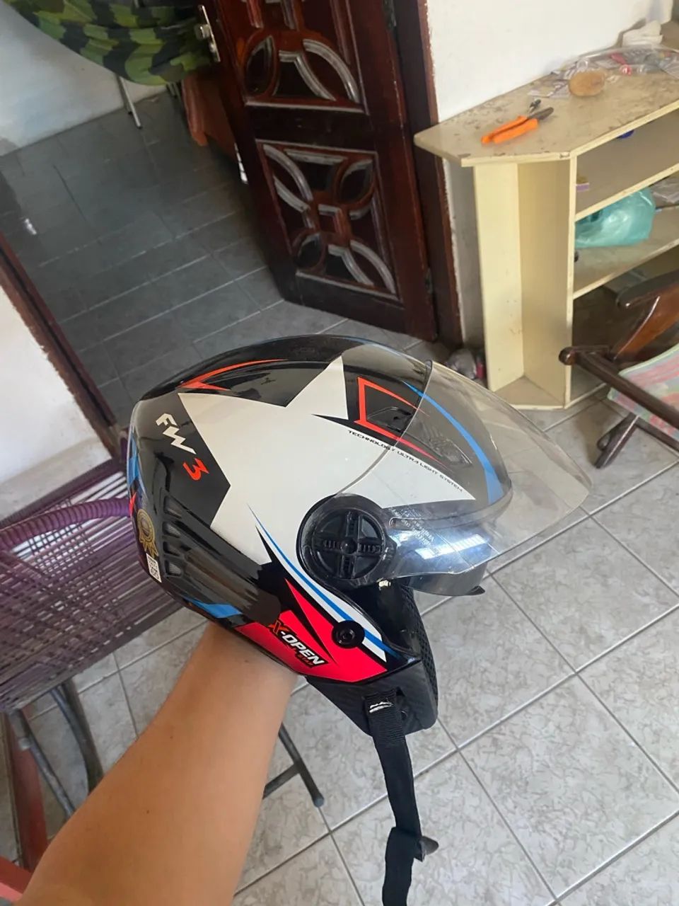 Vendo Capacete FW3 aberto com óculos  - Foto 3