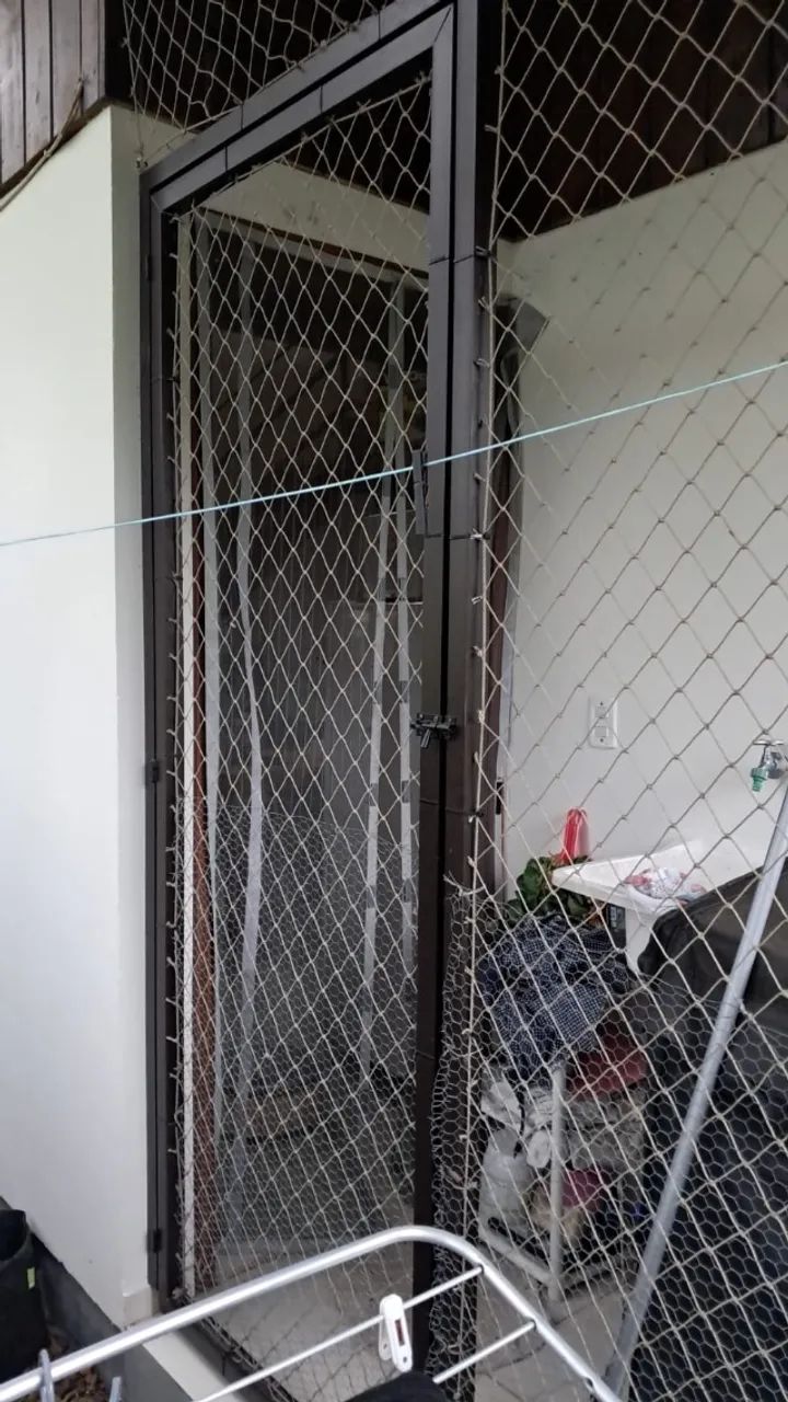 tela e portão