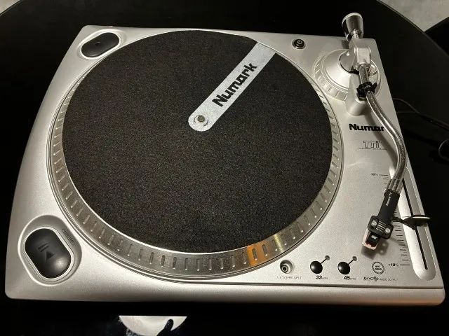 Toca-discos Numark TT-USB - Instrumentos musicais - Pinheirinho