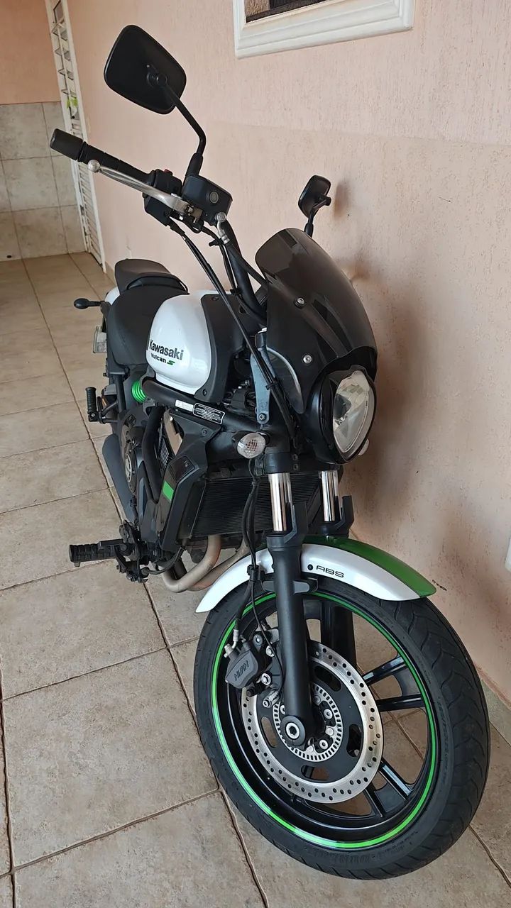 Vulcan S Café 650