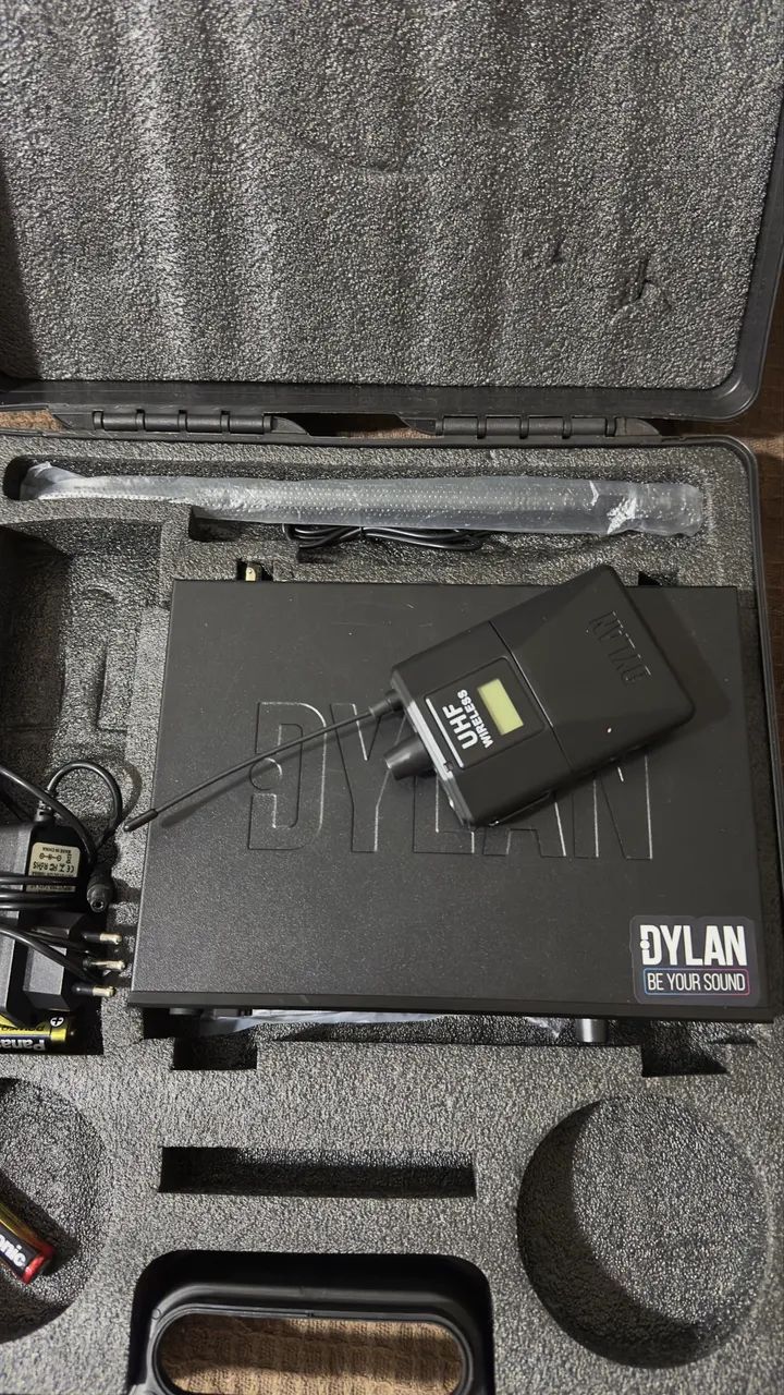 Vendo Transmissor In ear Dylan DSM 300