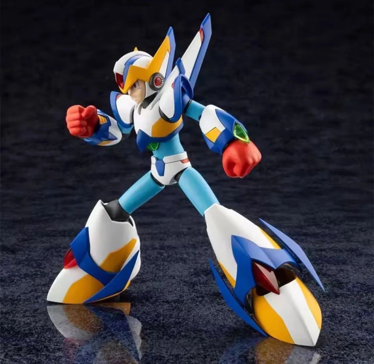 Action Figure Rockman Falcon Armor