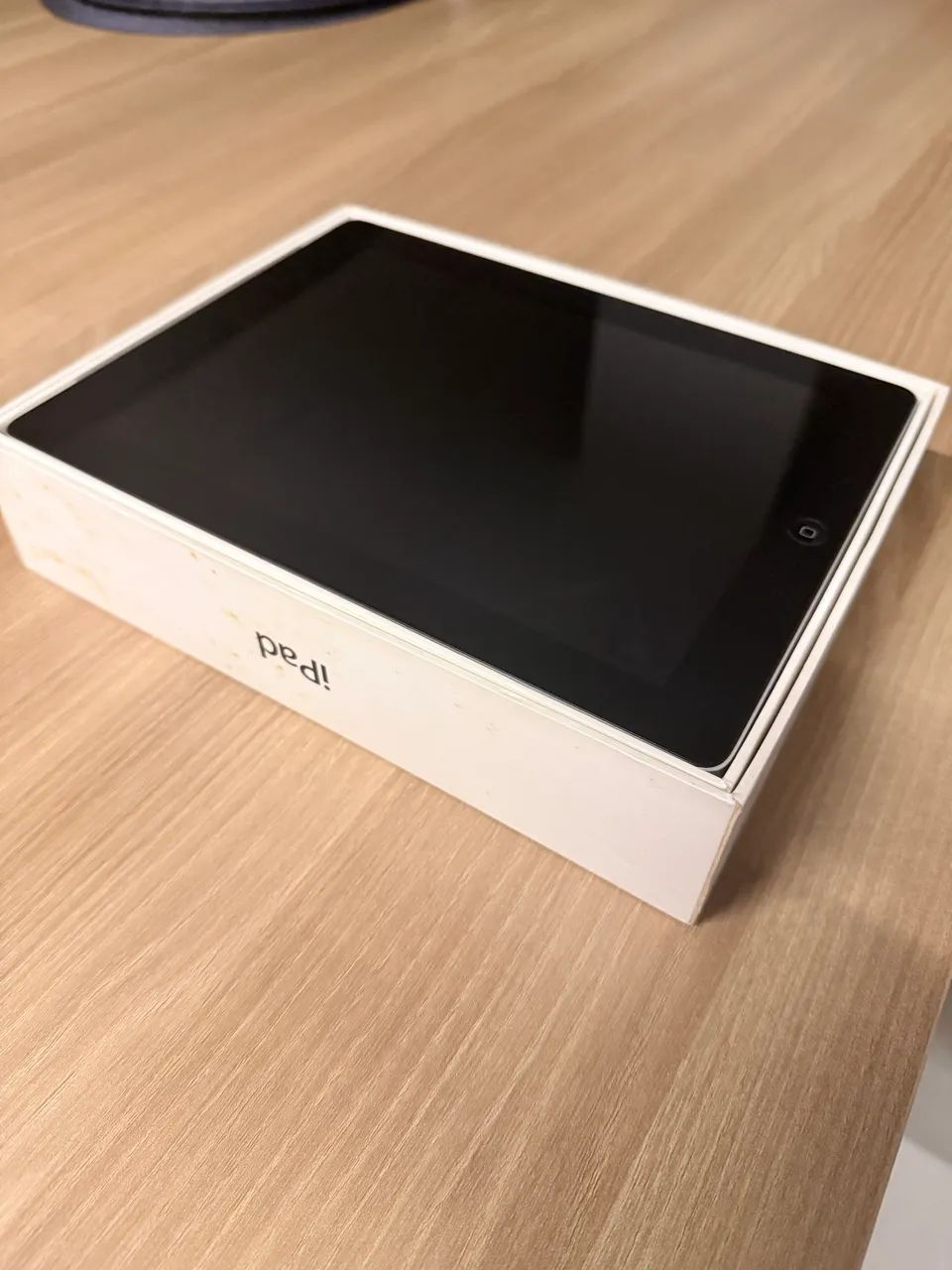iPad 4 64GB Wi-Fi + Cellular Preto - Para Retirada de Peças / Não Liga - Foto 2